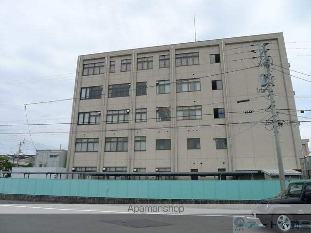 中学校　済美平成中等教育学校（中学校）まで503m