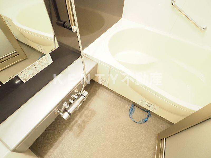 バス・シャワールーム　お風呂で日々の疲れを落としましょう