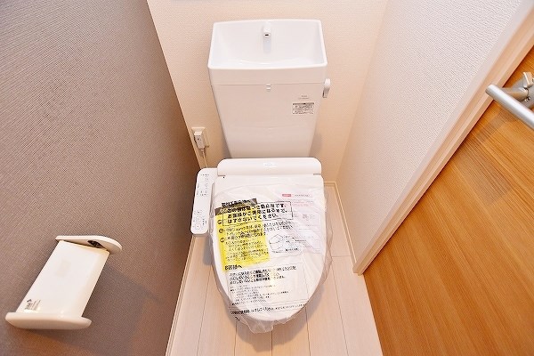 トイレ　★温水洗浄便座★