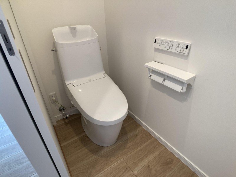 トイレ　トイレ