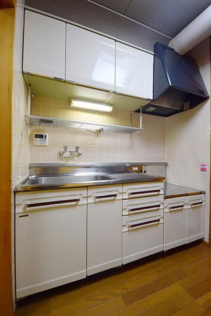 キッチン　★圧迫感のないキッチンです★