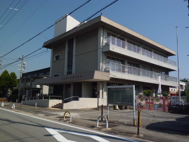 役所　伊丹市役所神津支所（役所）まで2858m