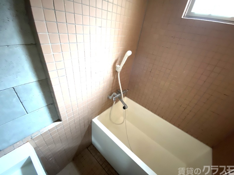 バス・シャワールーム　一日の疲れをお取りください。