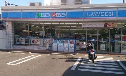 コンビニ　ローソン東区筒井一丁目店（コンビニ）まで380m