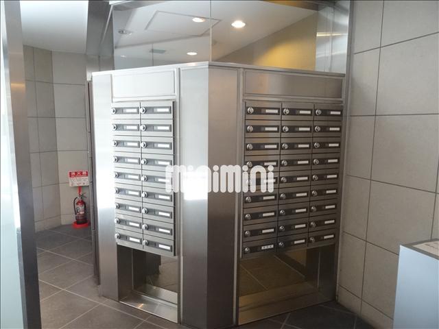 ロビー　郵便ポスト