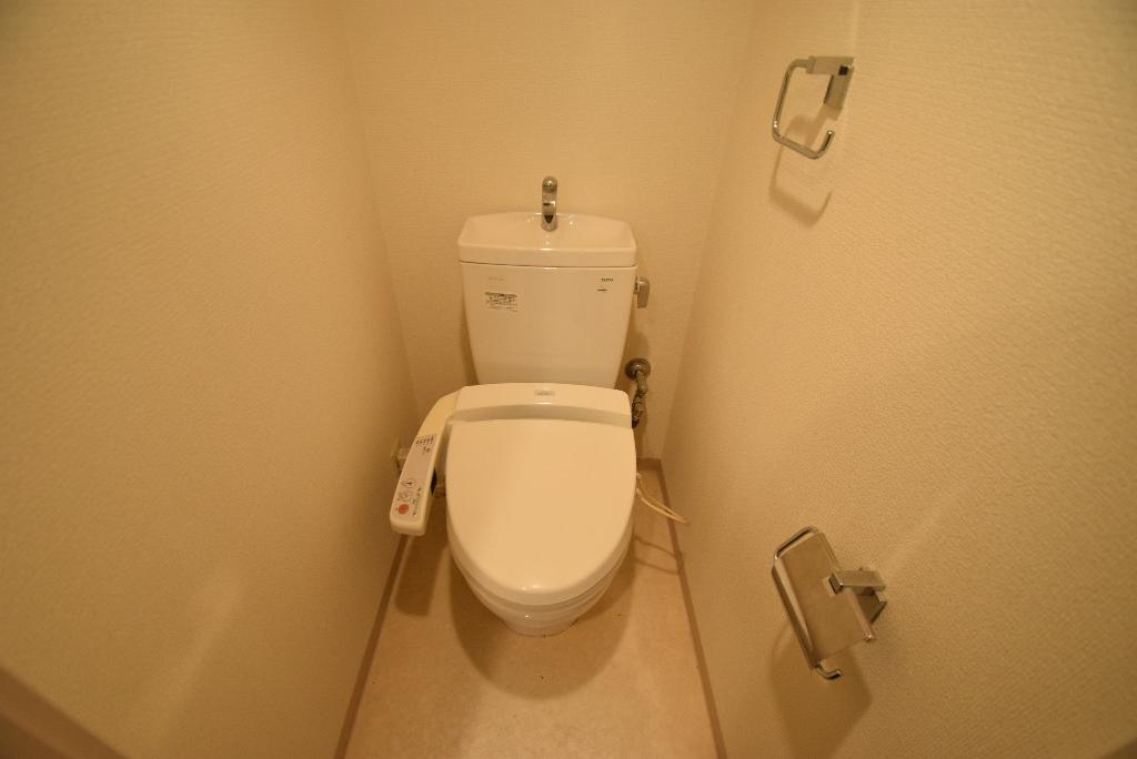 トイレ　シャワー付トイレ