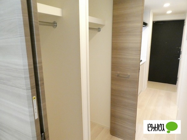 収納　（別室写真です）