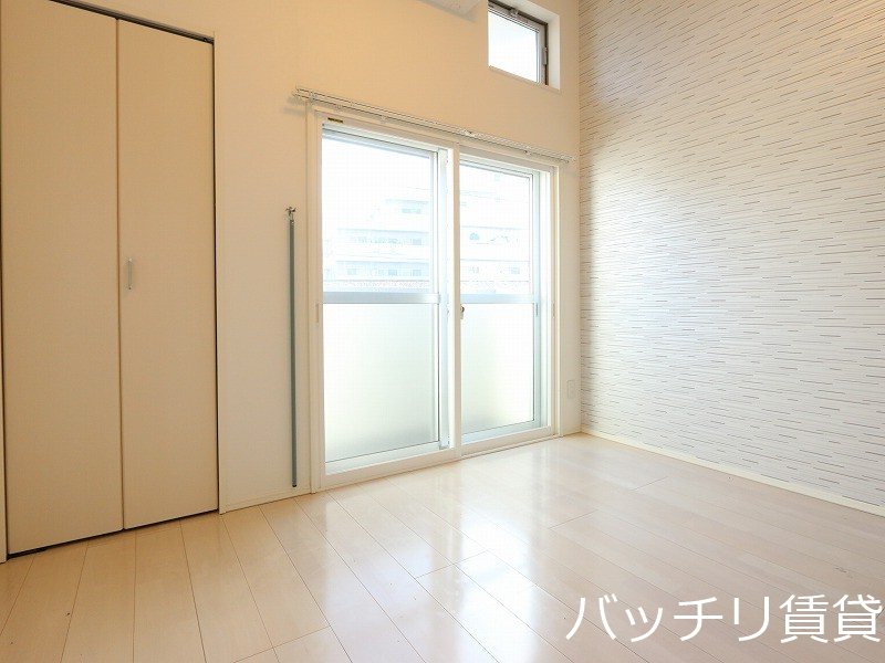 バルコニー　同型タイプの為、現状を優先致します。