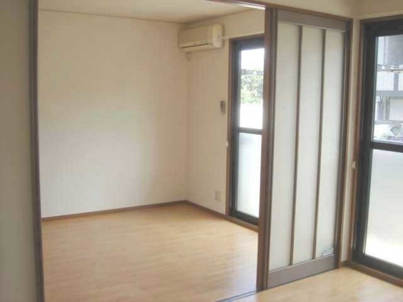 居室・リビング　図面と現状に相違がある場合には現状を優先