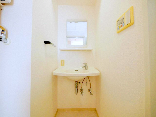 洗面設備　独立洗面台付きです♪