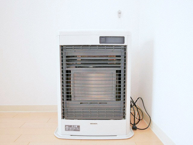 その他設備　経済的で暖かい灯油ストーブ付きです♪