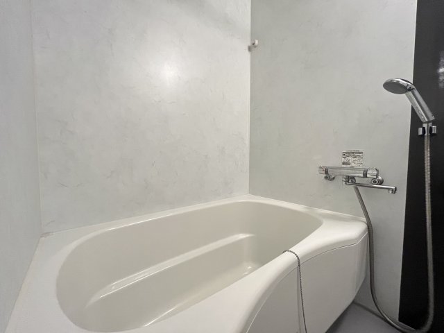 バス・シャワールーム　※別部屋参照写真