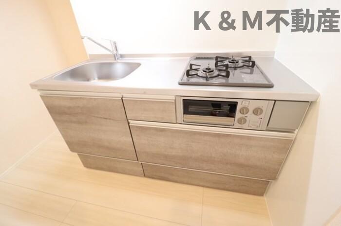 キッチン　コンパクトなキッチンで掃除もラクラク