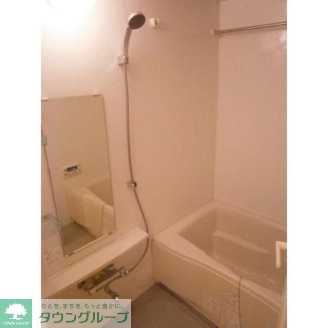 バス・シャワールーム　※写真は同タイプ住戸です。