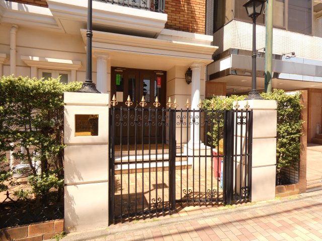 エントランス　エントランス