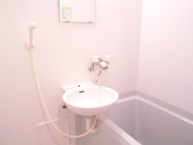 バス・シャワールーム　バスルーム