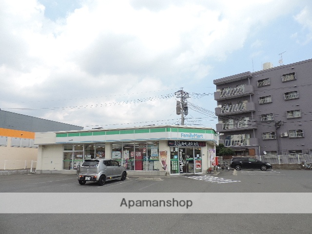 コンビニ　ファミリーマート八幡御開店（コンビニ）まで372m