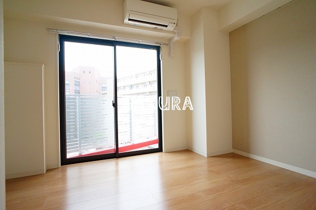 居室・リビング　開放感のあるゆったりとしたお部屋です♪