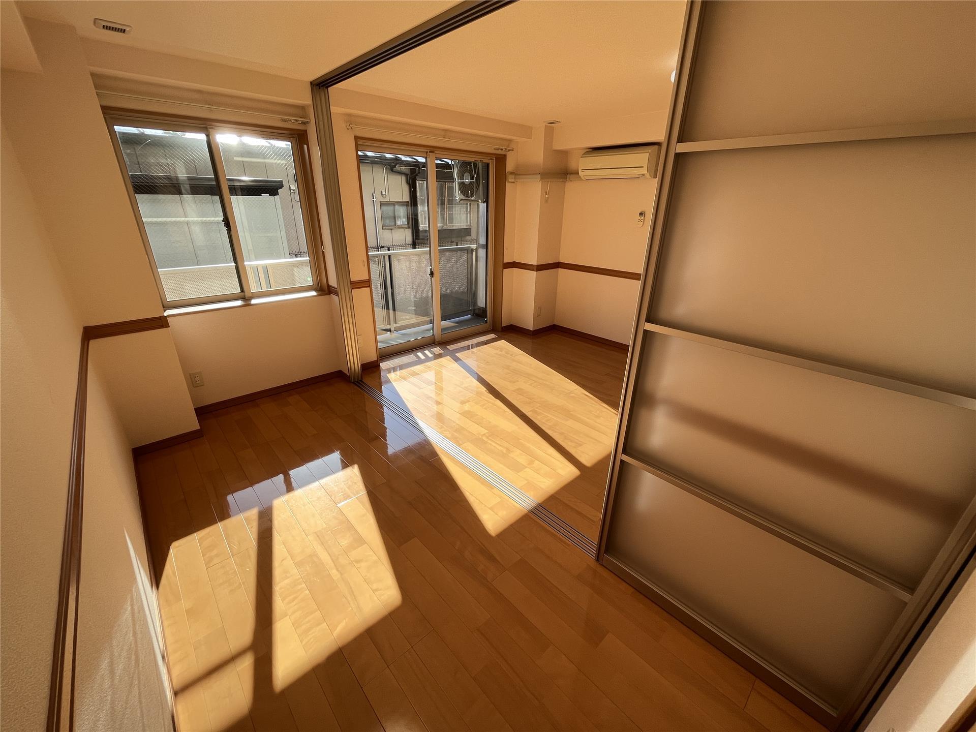 居室・リビング　洋室