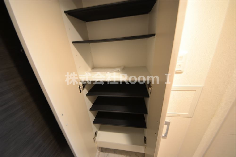 玄関　収納もある玄関です