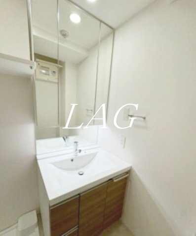 洗面設備　洗面台です。