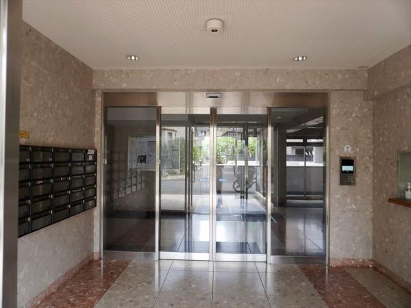 ロビー　エントランス内部