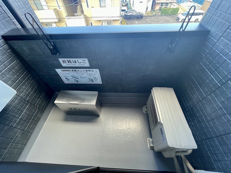 バルコニー　バルコニー