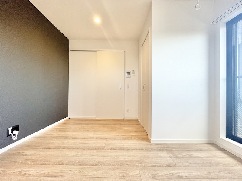 その他部屋・スペース　洋室6.2帖　クローゼット付　エアコン完備　バルコニー