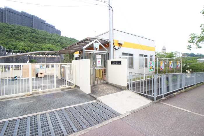 幼稚園・保育園　すみれ幼稚園（幼稚園・保育園）まで1100m