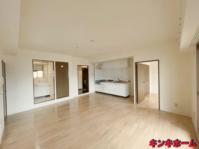 居室・リビング　写真は別のお部屋です。※現況を優先します