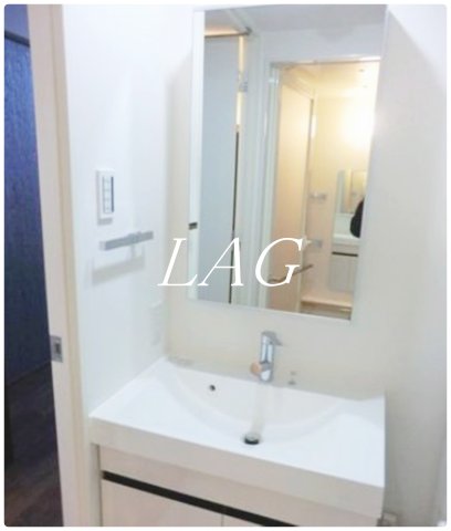 洗面設備　独立洗面台です。