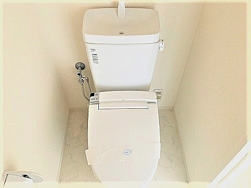 トイレ　洗浄機能付き便座　※2020年5月撮影