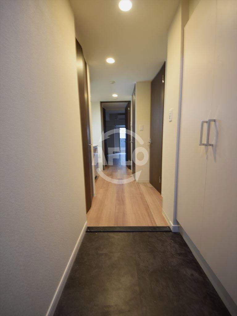 玄関　プレサンス本町エクストラ　玄関