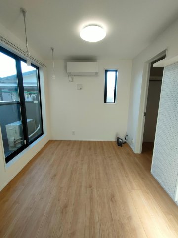 OPEN RISE府中小柳Iの居間写真