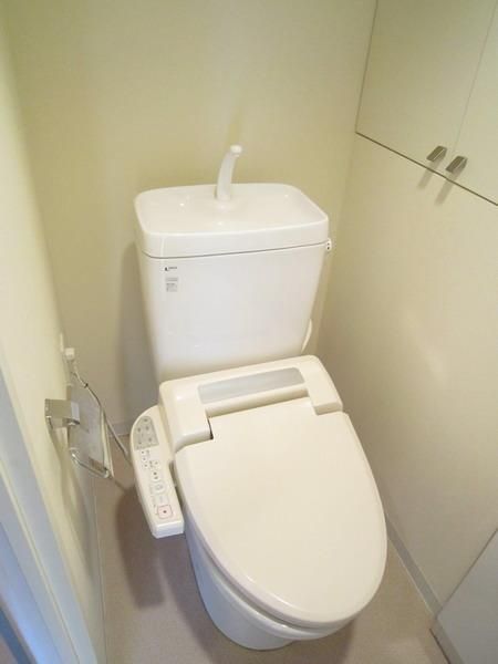 トイレ　洗浄便座付トイレ