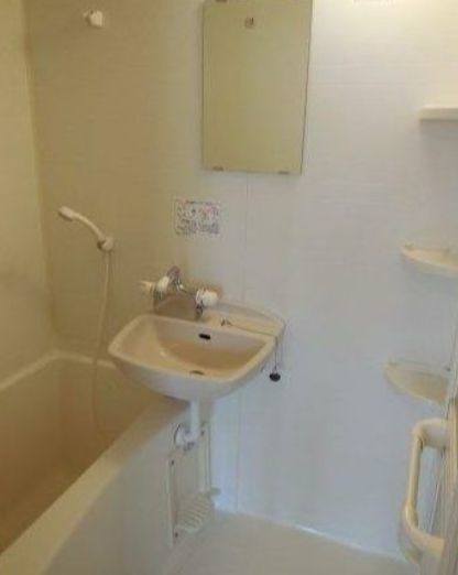 バス・シャワールーム　人気のバストイレ別☆（同一仕様写真）