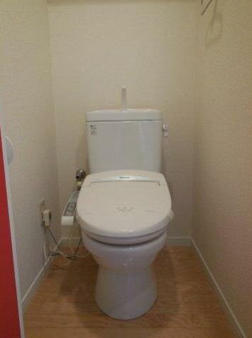 トイレ　独立型のトイレルーム☆（同一仕様写真）