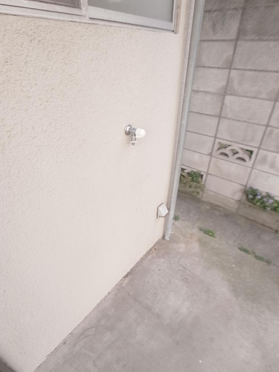 その他設備　洗濯機置き場は玄関横です。