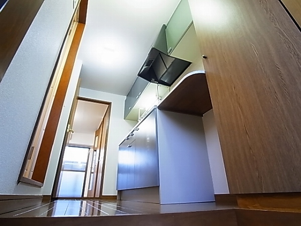 玄関　別部屋写真