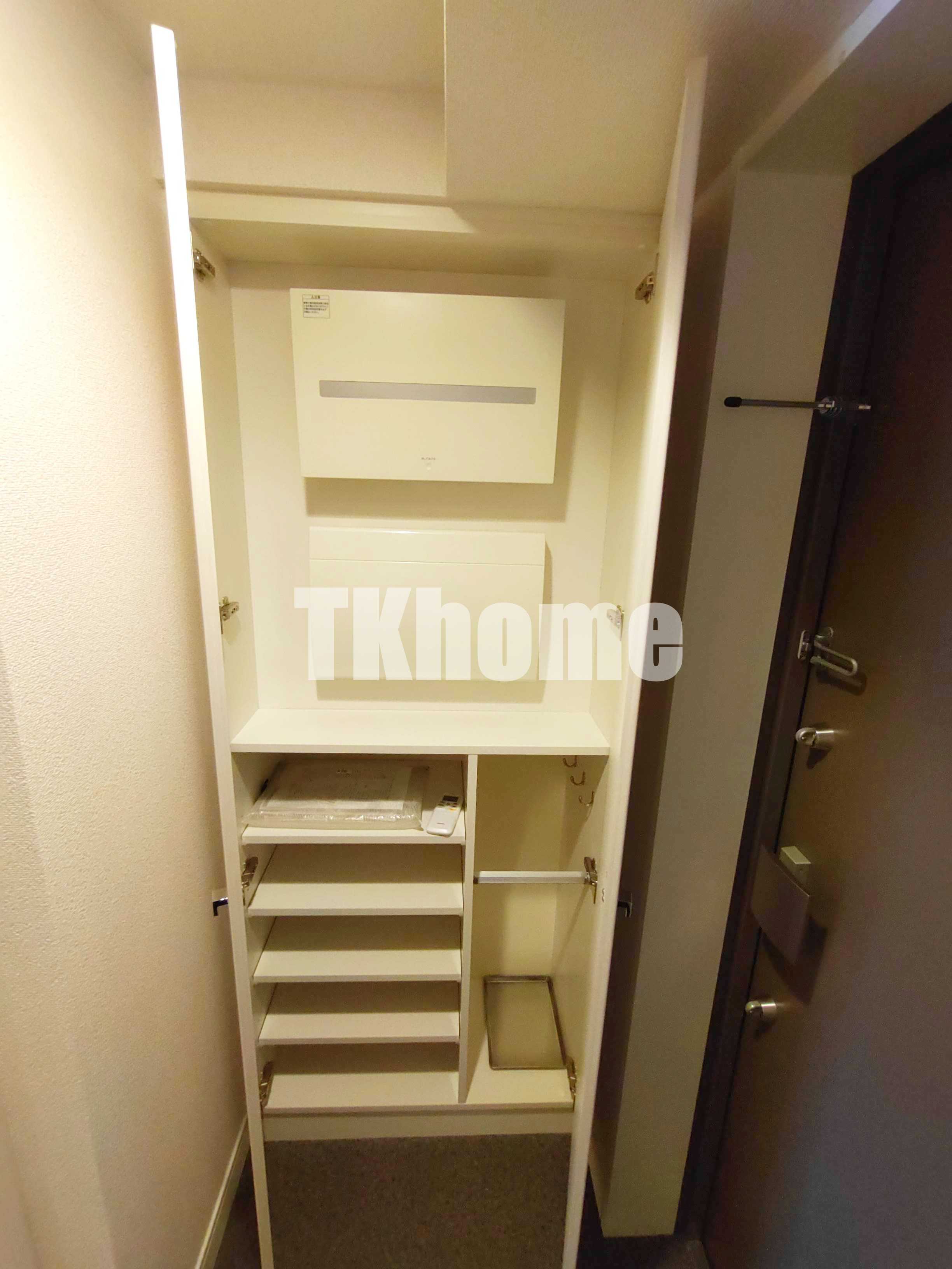 玄関　シューズボックス