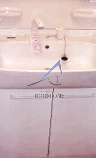 洗面設備　独立洗面台です。