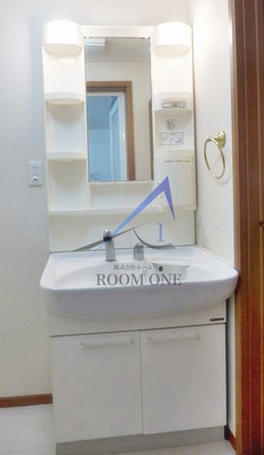 洗面設備　洗面台です。