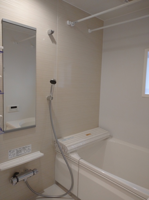 バス・シャワールーム　★追い焚きに浴室乾燥機完備★