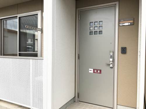 玄関　玄関