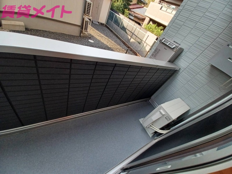 バルコニー　別部屋同型タイプ