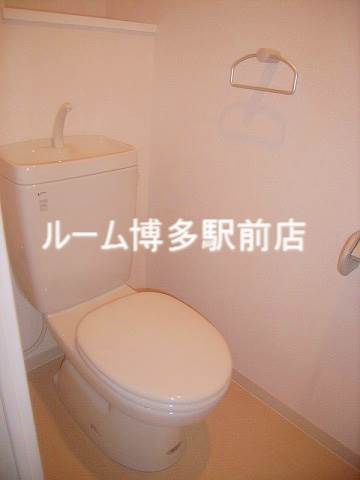 トイレ　別号室