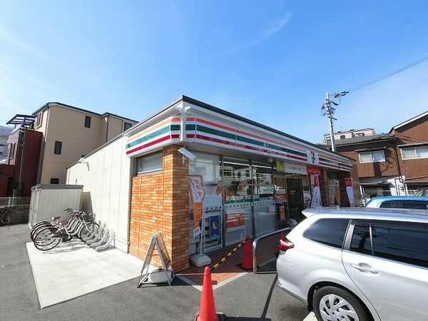 コンビニ　セブンイレブン大阪加島３丁目店（コンビニ）まで321m