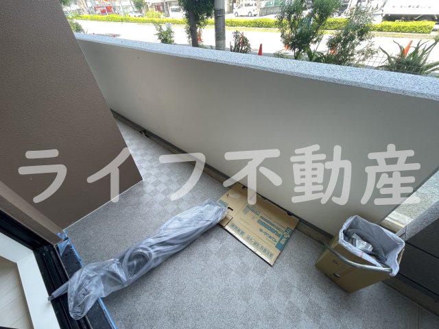 バルコニー　お洗濯にも便利なバルコニー付き