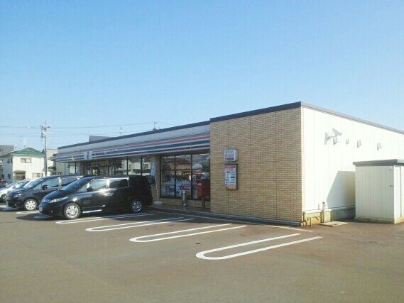 コンビニ　セブンイレブン（コンビニ）まで150m