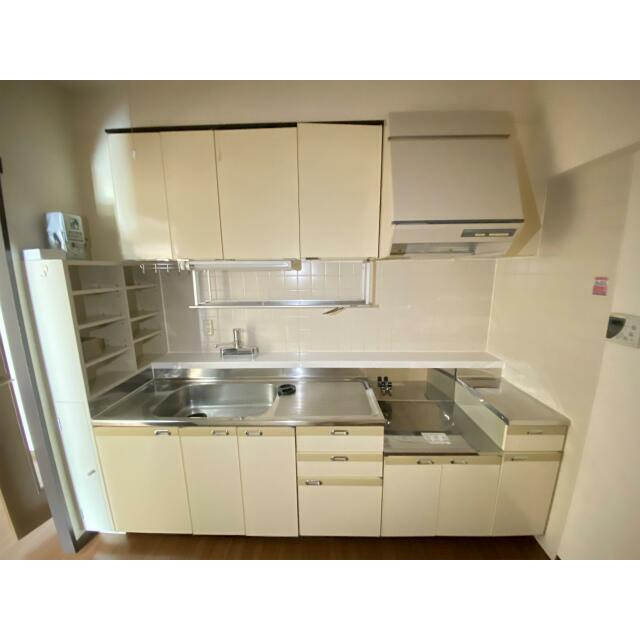 キッチン　別部屋の参考写真です。